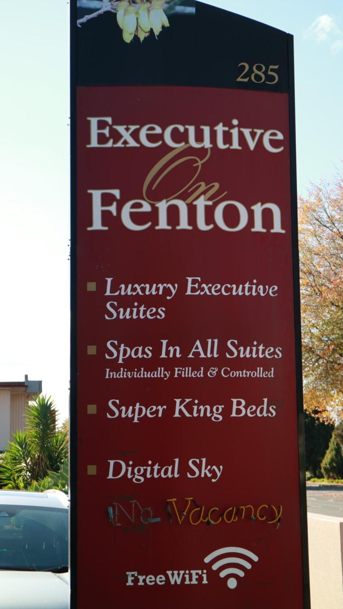 Motel Executive On Fenton Distretto di Distretto di Rotorua Esterno foto